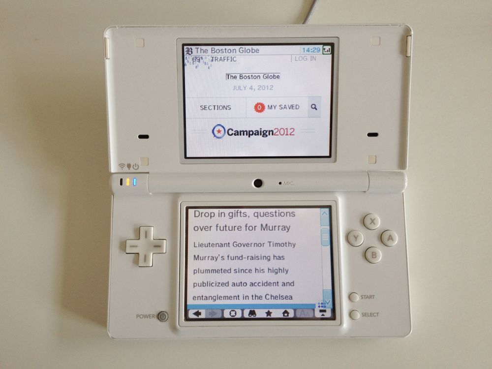 Photo of the Boston Globe website on the DSi